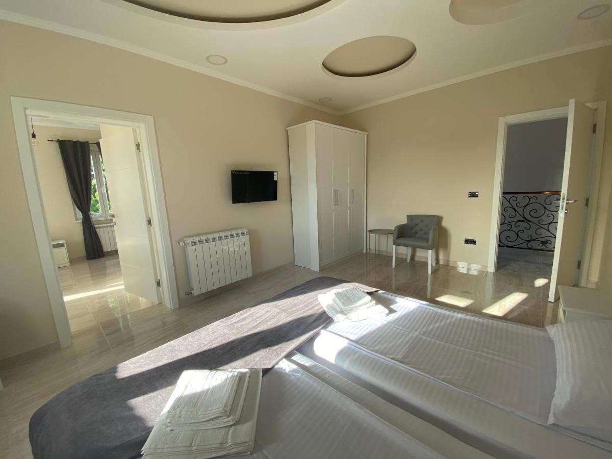 Vila Eleonora Beograd Luaran gambar