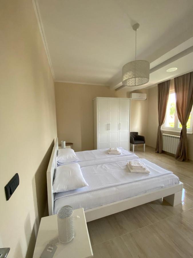 Vila Eleonora Beograd Luaran gambar