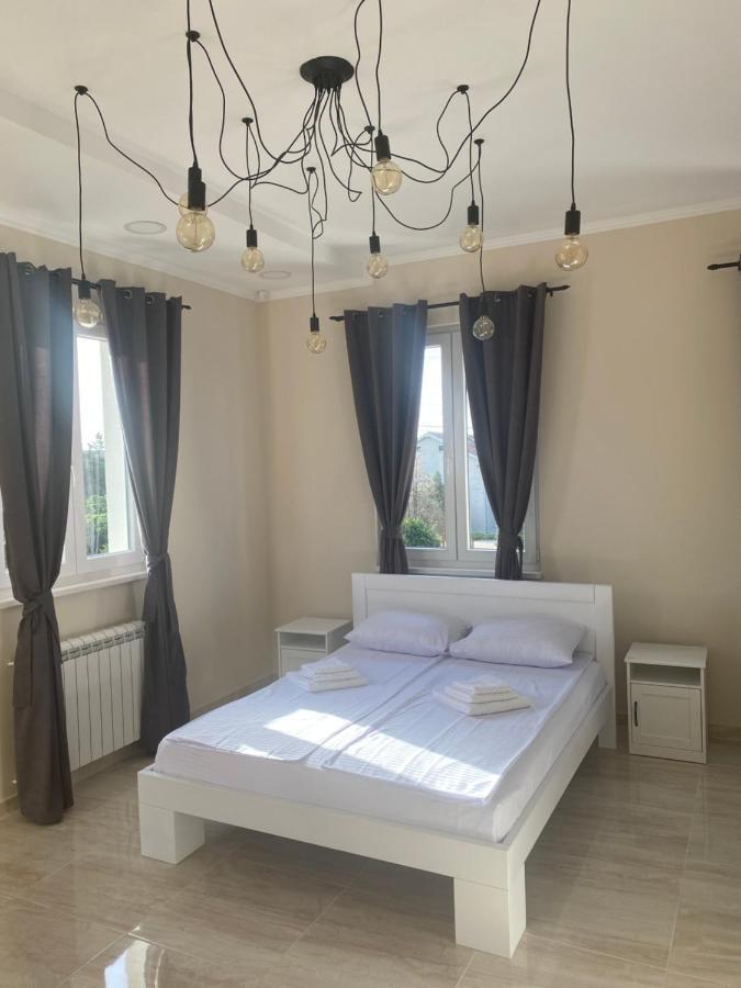 Vila Eleonora Beograd Luaran gambar