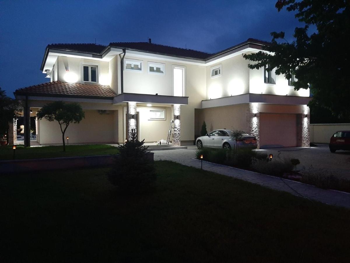Vila Eleonora Beograd Luaran gambar